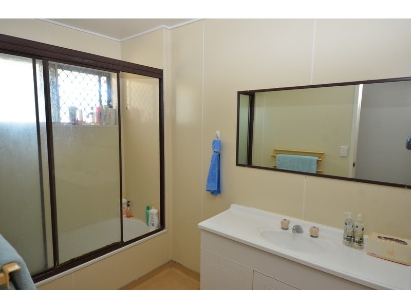 6 Salisbury Crescent, Kirwan QLD 4817