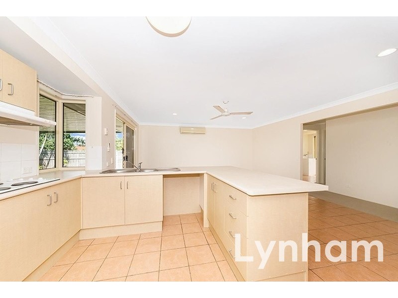 19 Cavill Avenue, Kirwan QLD 4817