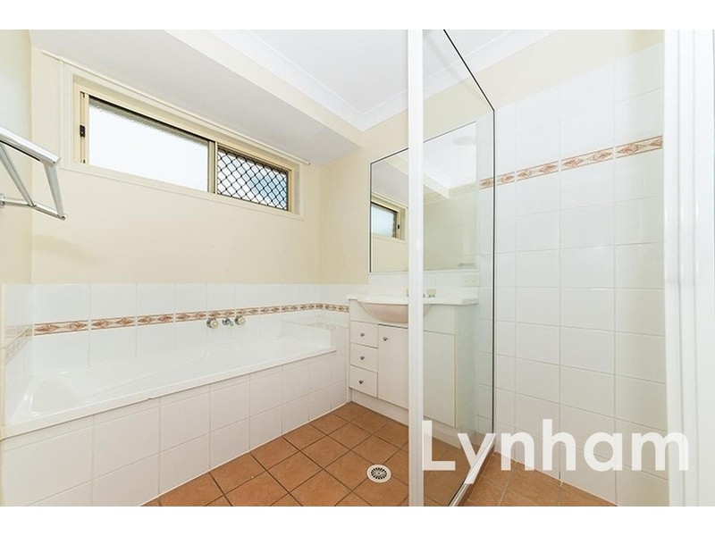 19 Cavill Avenue, Kirwan QLD 4817