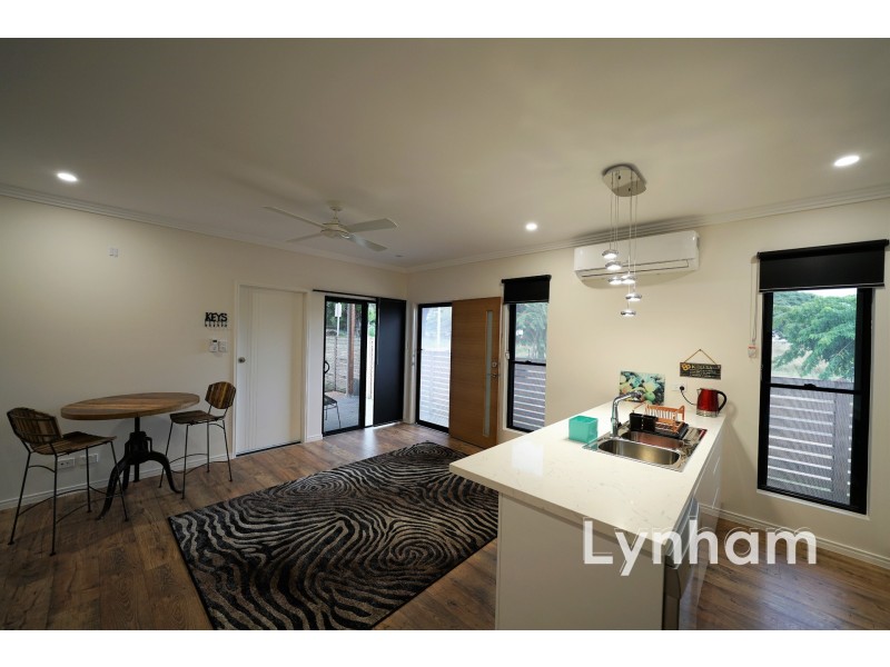 30 Holyoak Avenue, Oonoonba QLD 4811