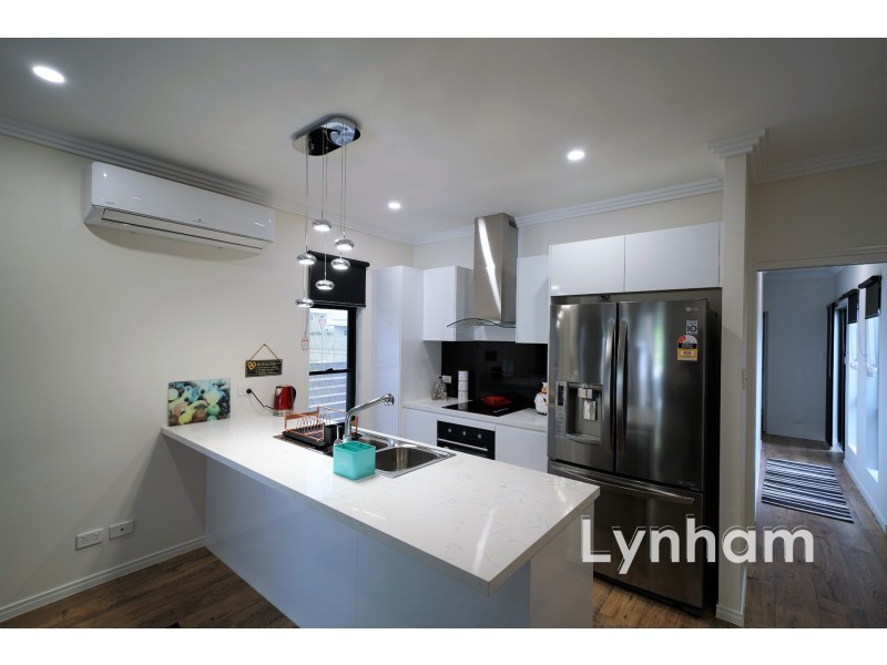 30 Holyoak Avenue, Oonoonba QLD 4811