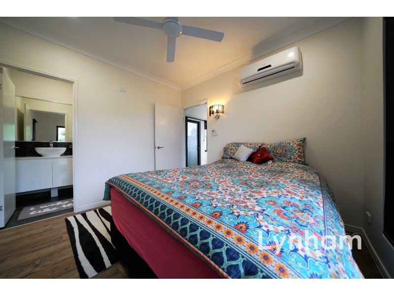 30 Holyoak Avenue, Oonoonba QLD 4811