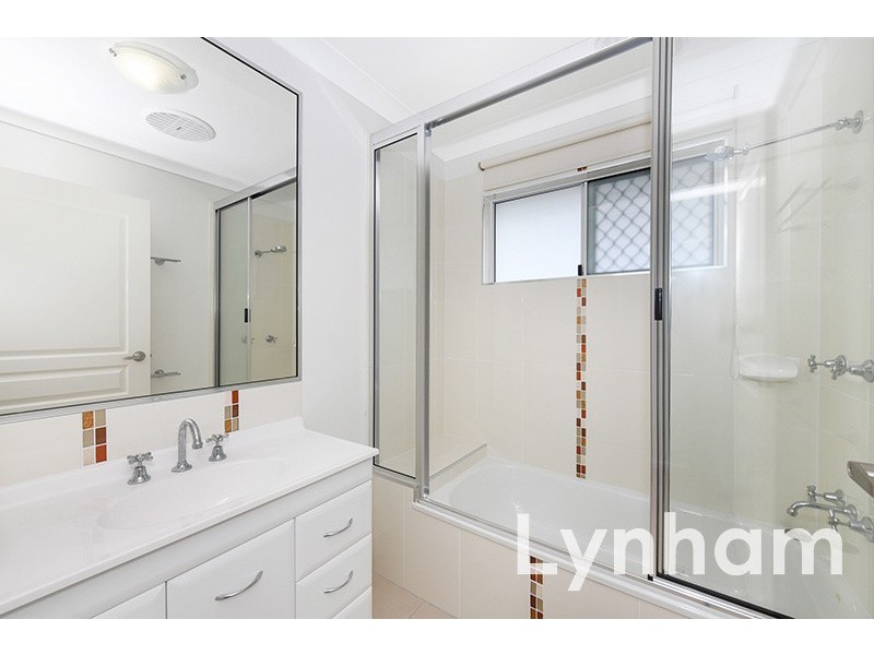 9 Pincer Court, Bushland Beach QLD 4818