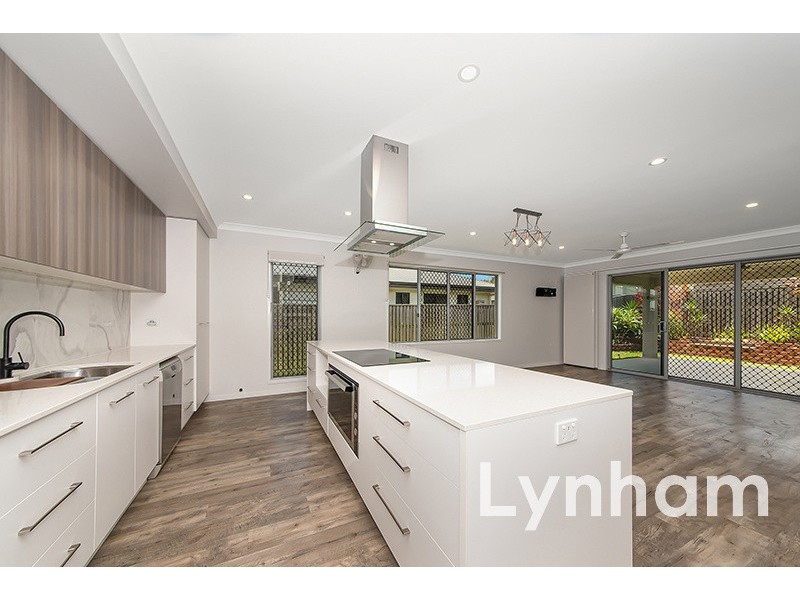 134 Kennard Circuit, Bushland Beach QLD 4818