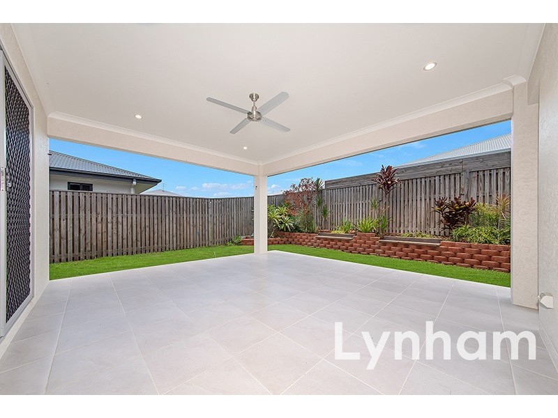 134 Kennard Circuit, Bushland Beach QLD 4818