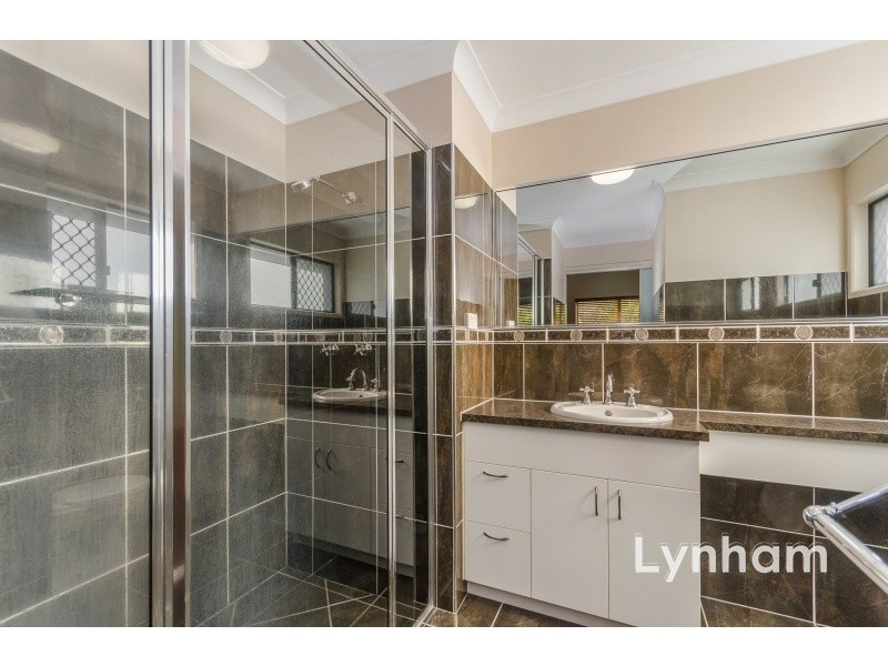 26 Ellsworth Drive, Mount Louisa QLD 4814