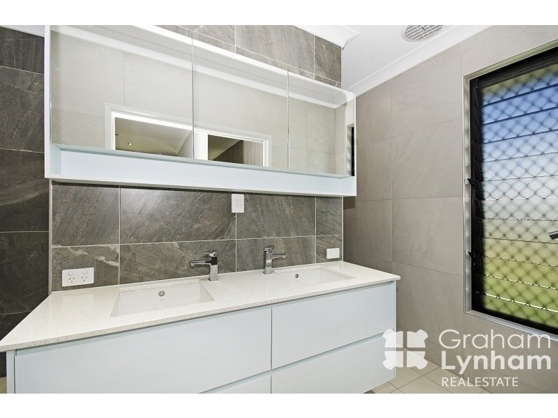 5 Bronco Court, Kelso QLD 4815