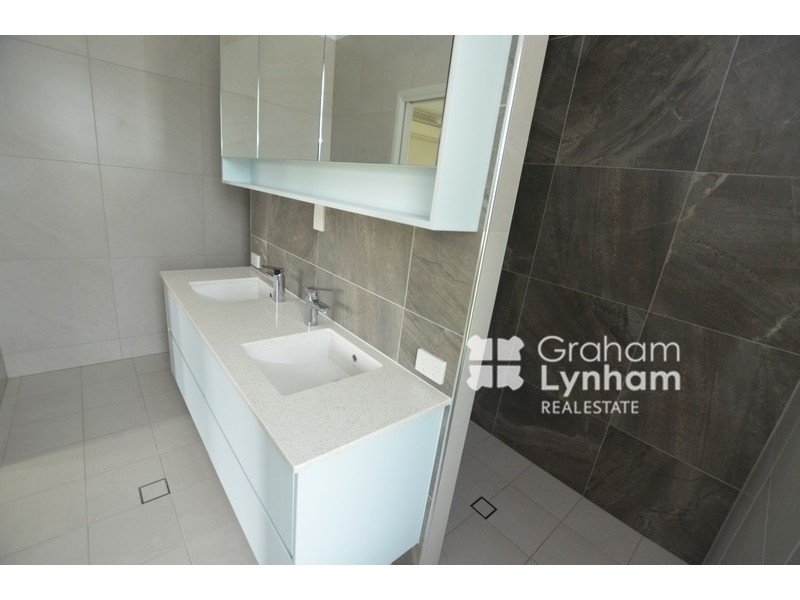 5 Bronco Court, Kelso QLD 4815