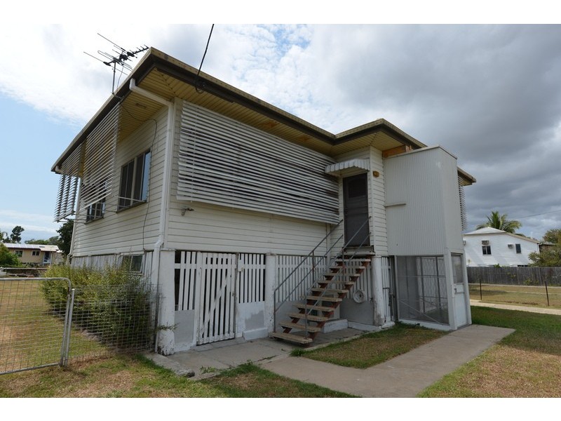 24 McAlister Street, Oonoonba QLD 4811