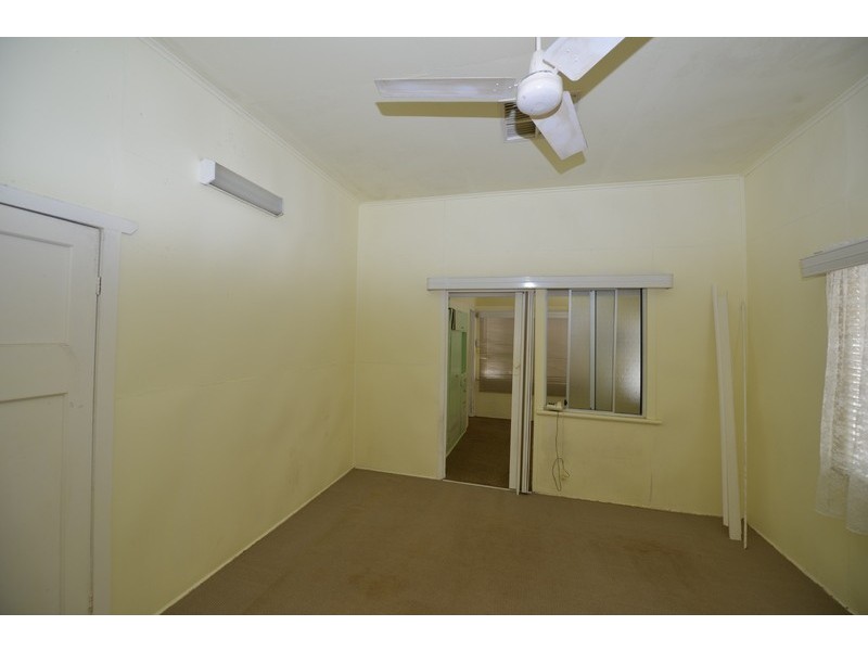 24 McAlister Street, Oonoonba QLD 4811