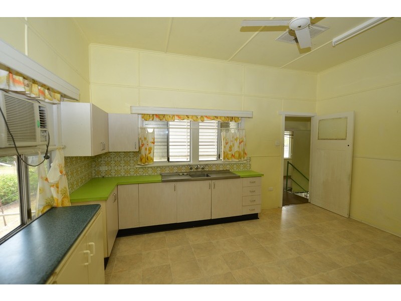24 McAlister Street, Oonoonba QLD 4811