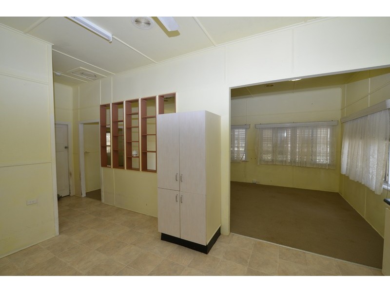 24 McAlister Street, Oonoonba QLD 4811