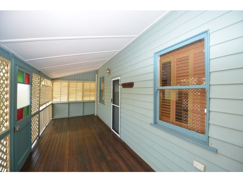 11 Ninth Avenue, Railway Estate QLD 4810