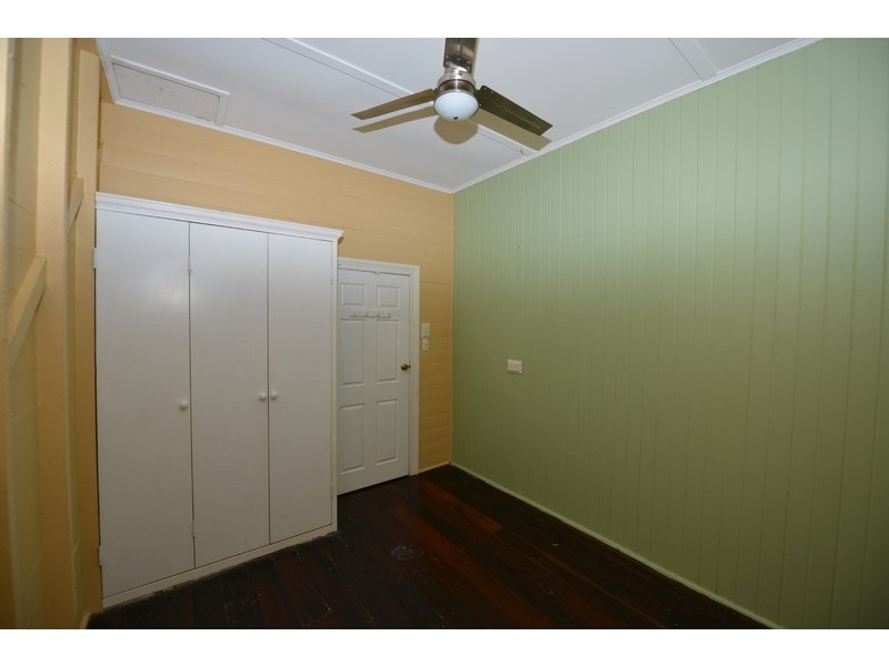 11 Ninth Avenue, Railway Estate QLD 4810