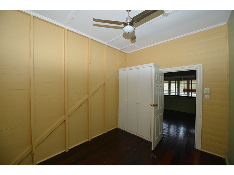 11 Ninth Avenue, Railway Estate QLD 4810