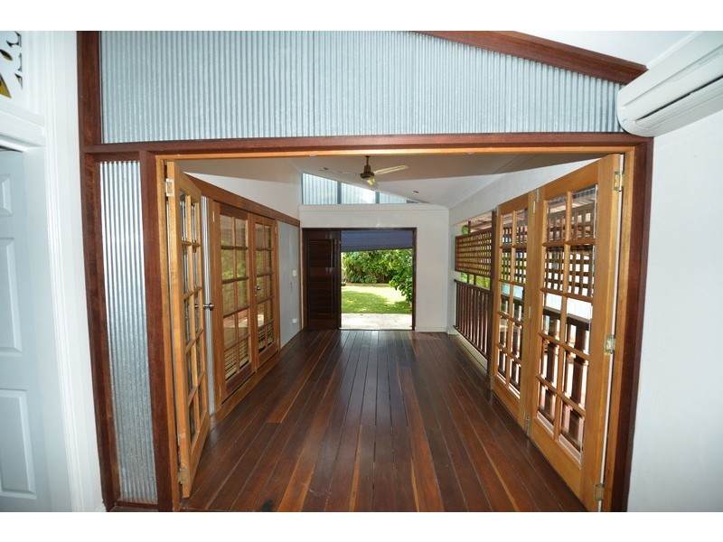 11 Ninth Avenue, Railway Estate QLD 4810