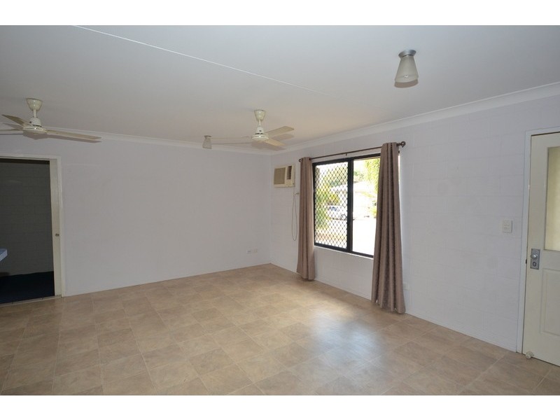 24  Pompeii Street, Kelso QLD 4815