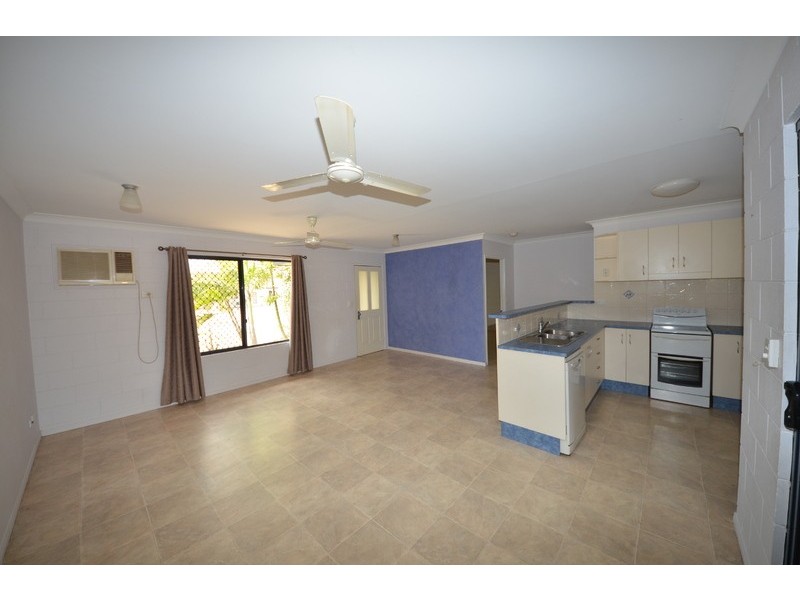 24  Pompeii Street, Kelso QLD 4815