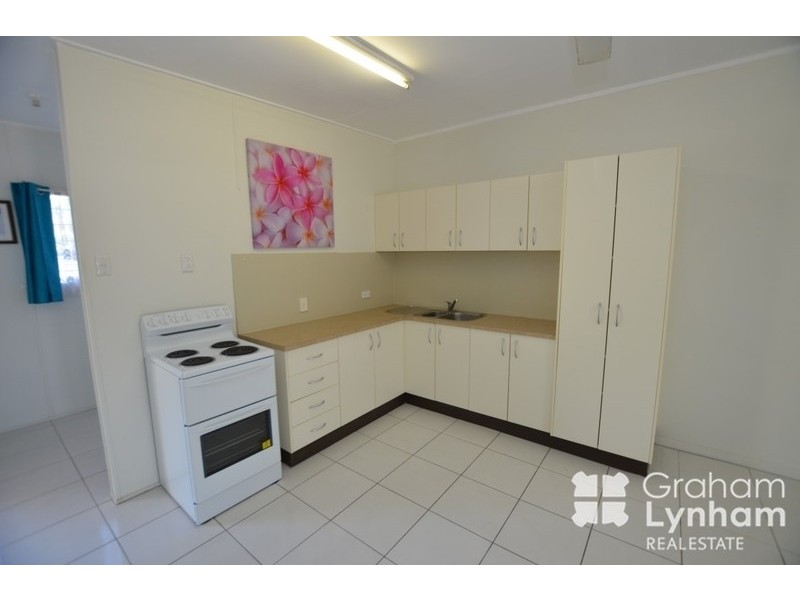 1/17 Coral Street, Saunders Beach QLD 4818