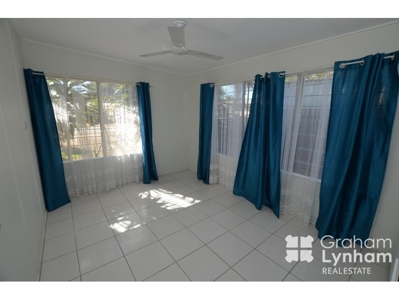 1/17 Coral Street, Saunders Beach QLD 4818