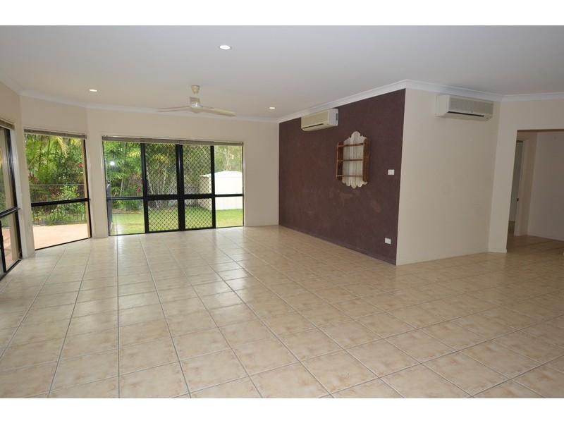 6  Grande Parade, Douglas QLD 4814