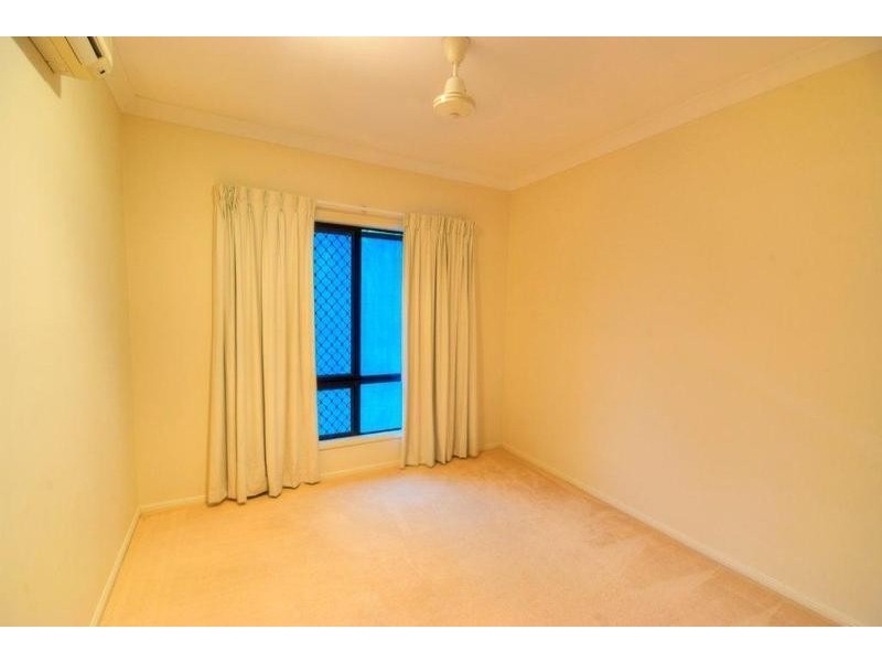 6  Grande Parade, Douglas QLD 4814