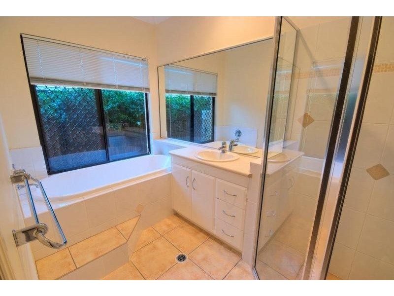 6  Grande Parade, Douglas QLD 4814