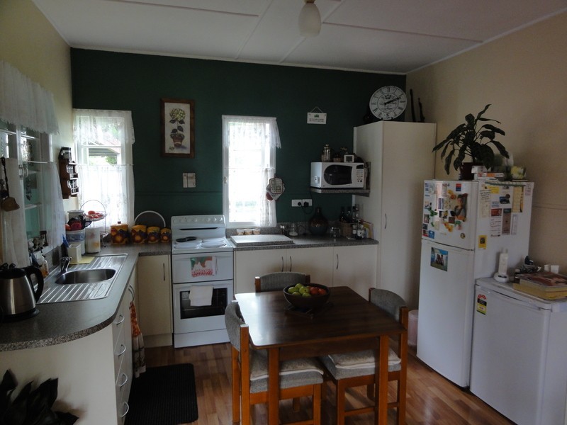 157  Palmerston Street, Currajong QLD 4812