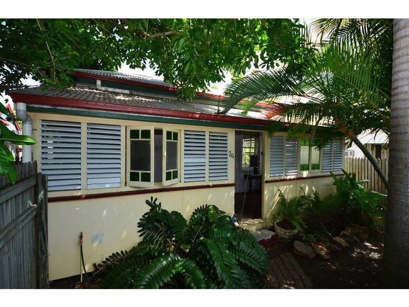 34  Perkins Street, South Townsville QLD 4810