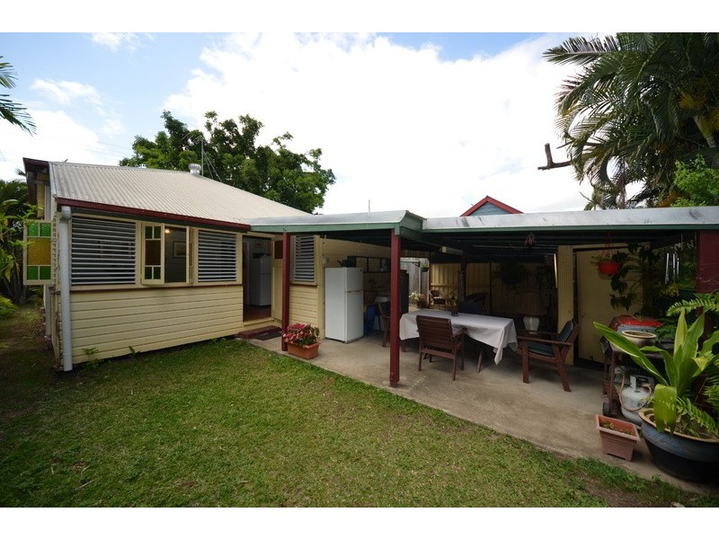 34  Perkins Street, South Townsville QLD 4810