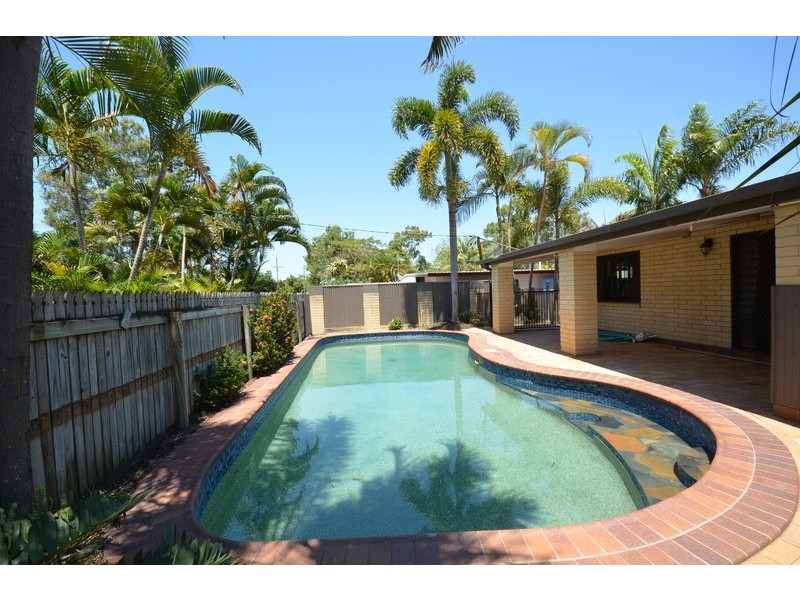 15 Coral Street, Saunders Beach QLD 4818