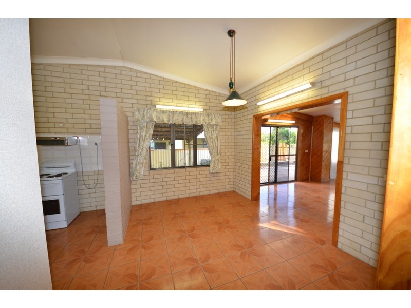 15 Coral Street, Saunders Beach QLD 4818