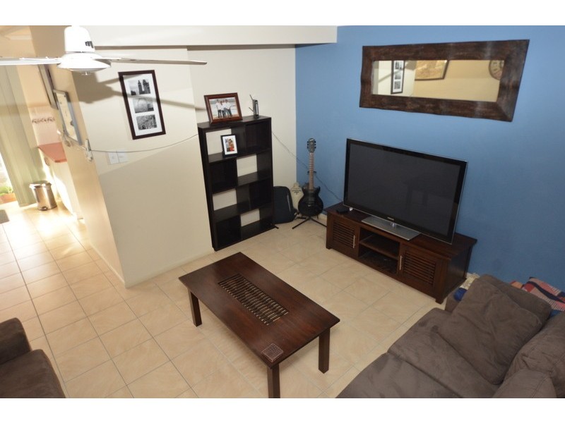 9/6-8 Benson Street, Rosslea QLD 4812