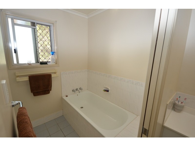 9/6-8 Benson Street, Rosslea QLD 4812