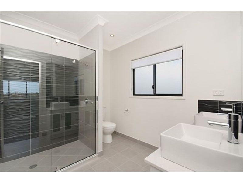 7 Yanooa Court, Bushland Beach QLD 4818