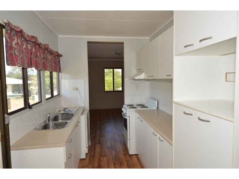 7  Nonda Street, Kirwan QLD 4817