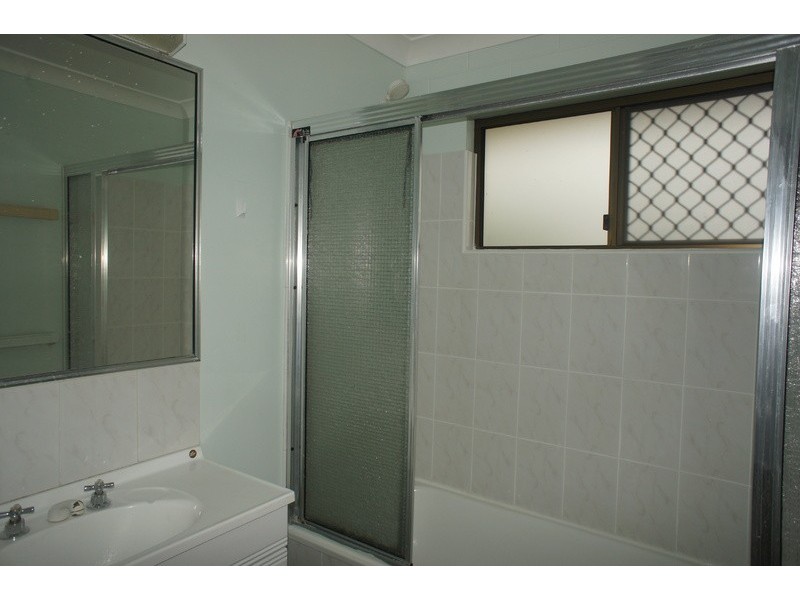 4 Hathaway Court, Kelso QLD 4815