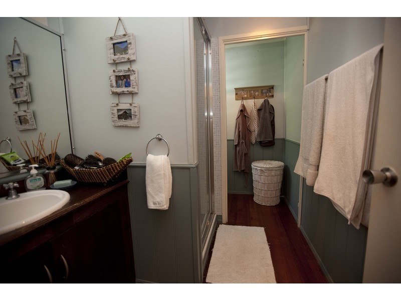 20 Ninth Avenue, Railway Estate QLD 4810