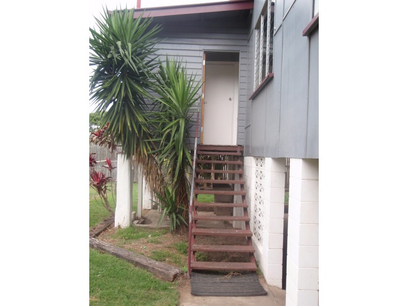 83 Railway Avenue, Railway Estate QLD 4810