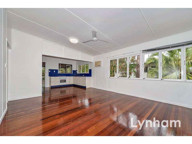 27 Ellimatta Avenue, Cranbrook QLD 4814