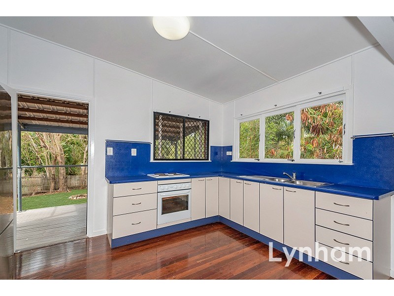 27 Ellimatta Avenue, Cranbrook QLD 4814