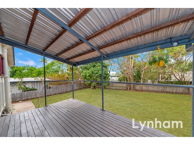 27 Ellimatta Avenue, Cranbrook QLD 4814