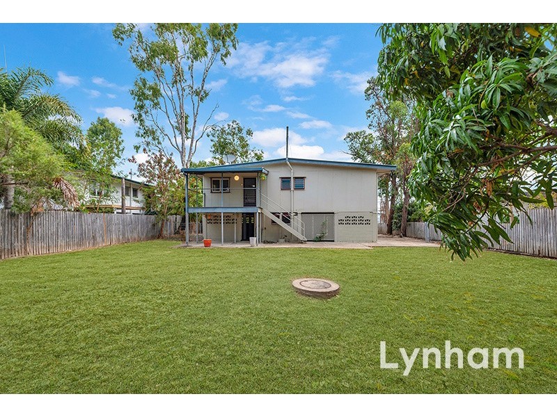 27 Ellimatta Avenue, Cranbrook QLD 4814