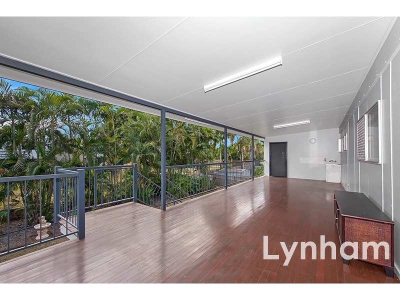 10 Lara Street, Cranbrook QLD 4814