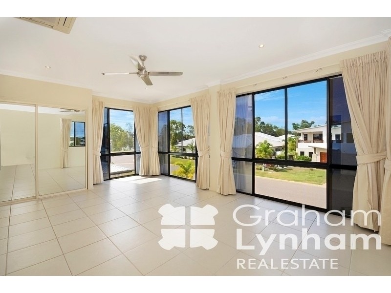 41 Sheerwater Parade, Douglas QLD 4814