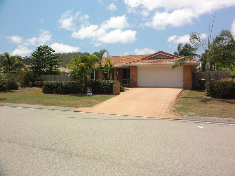 69 Wallace Circuit, Kirwan QLD 4817