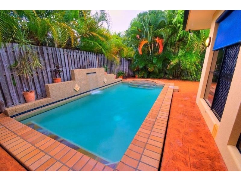 6  Grande Parade, Douglas QLD 4814