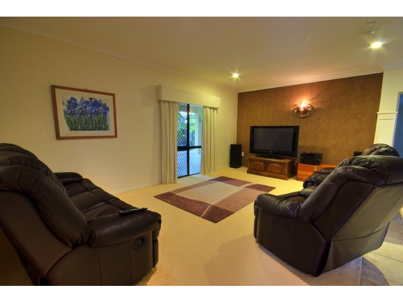 6  Grande Parade, Douglas QLD 4814