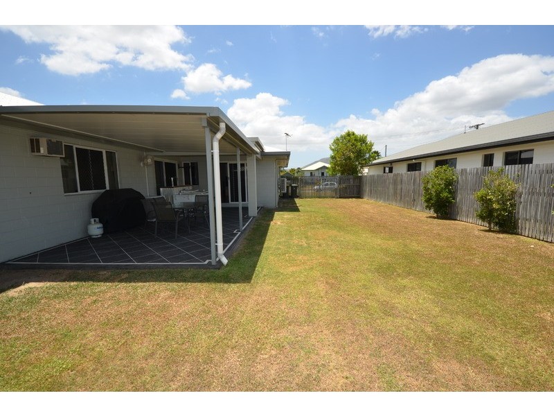 6 Moor Court, Kelso QLD 4815