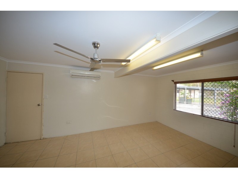 41  Winston Crescent, Kirwan QLD 4817